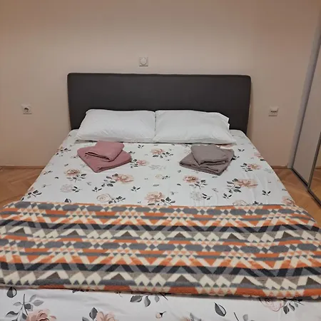 One Bedroom Apartment In Skopje - Center Exterior photo